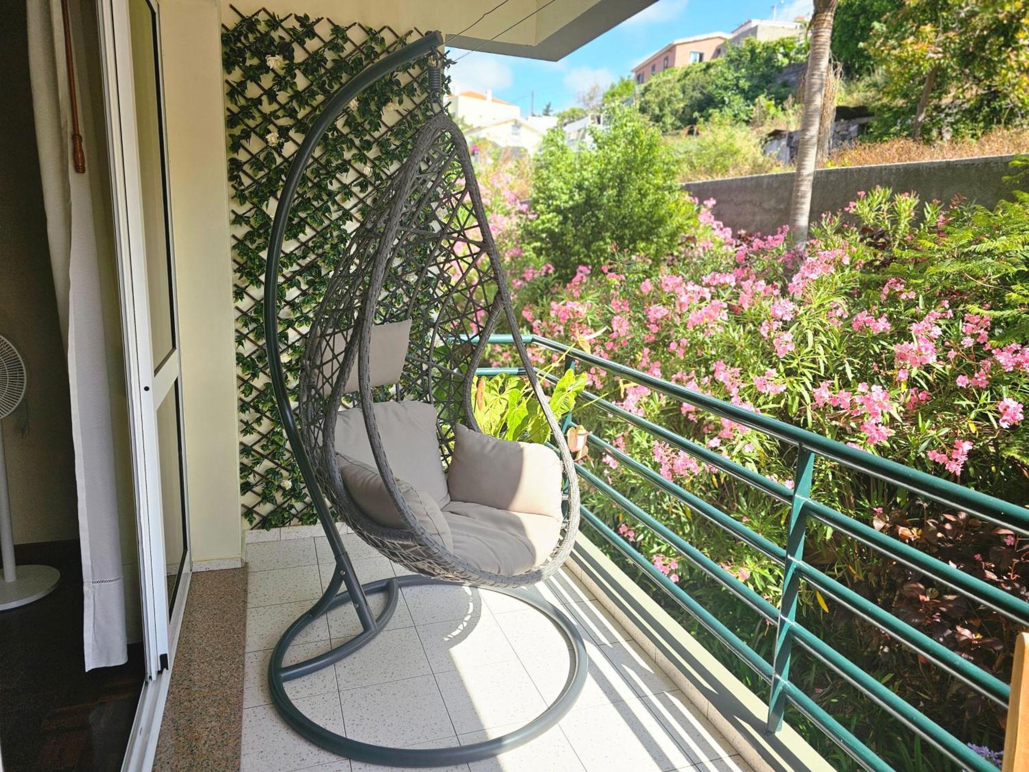 Gardens Place * Funchal (Madeira)