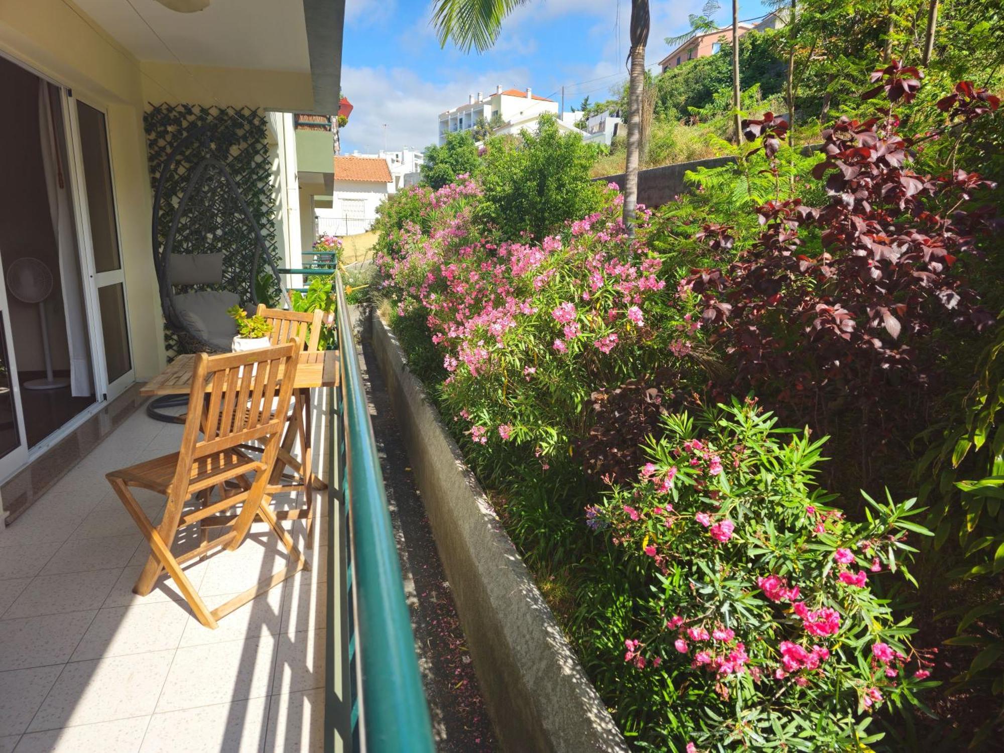 Gardens Place *